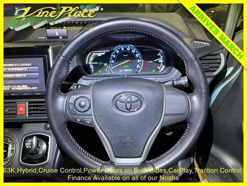 Used Toyota Voxy 2014 Blue MPV