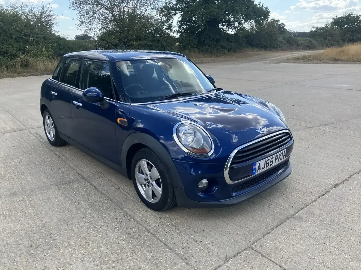 Used Mini Cooper Hatch 136 HP (100 kW) 2016 Blue Hatchback