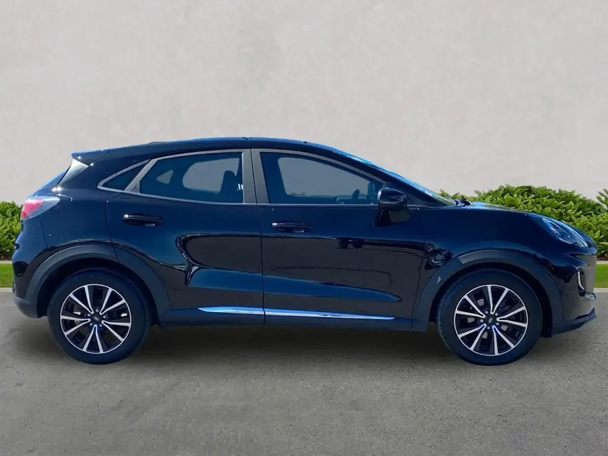 Używany Ford Puma Titanium 2023 Czarny SUV