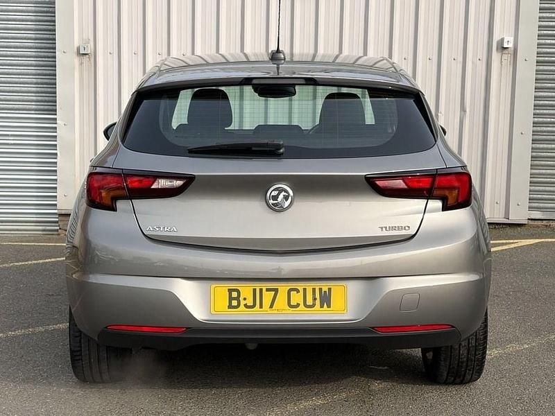 Used Vauxhall Astra SRi 150 HP (110 kW) 2017 Grey Hatchback