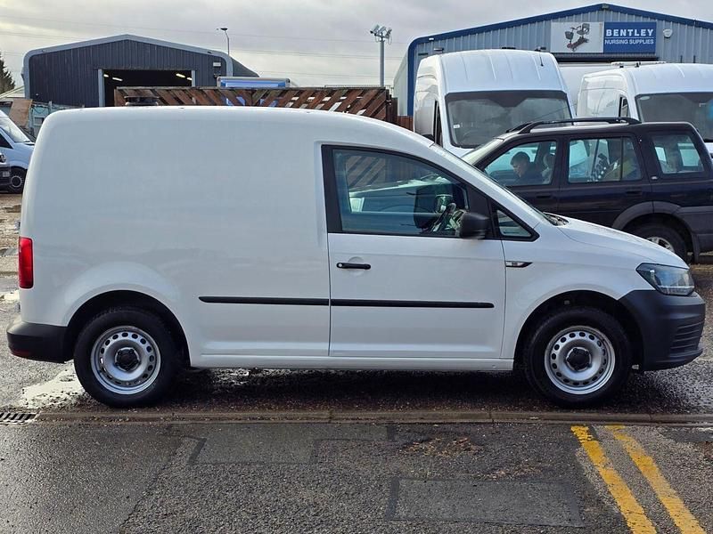 Used VW Caddy Startline 102 HP (75 kW) 2019 White MPV