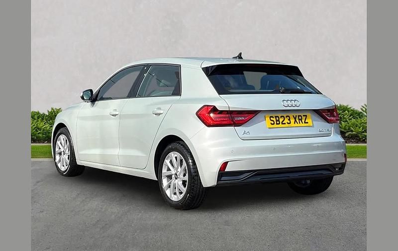 Used Audi A1 Sport 110 HP (80 kW) 2023 Silver SUV