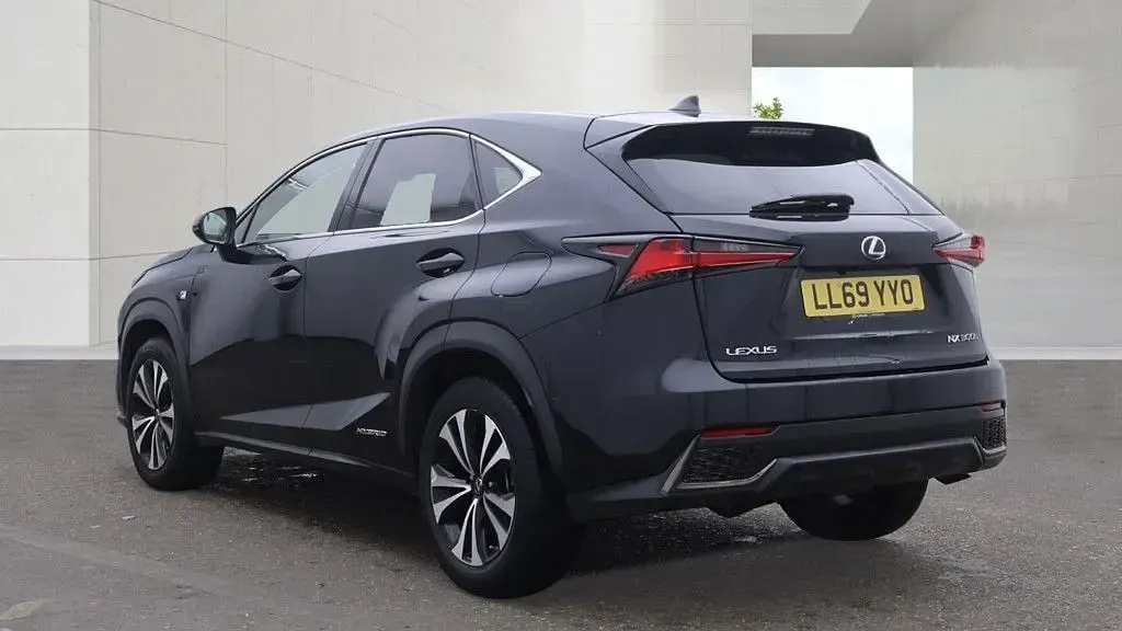 Used Lexus NX300h Sport Line 197 HP (144 kW) 2019 Black SUV
