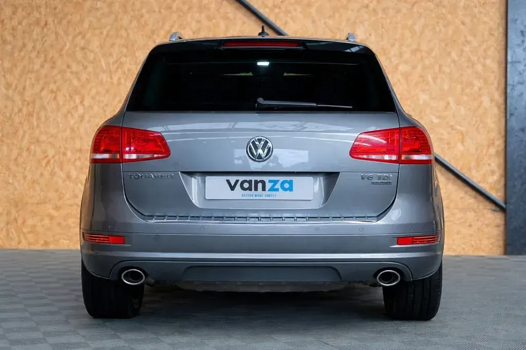 Używany VW Touareg R-line 245 KM (180 kW) 2013 Szary SUV