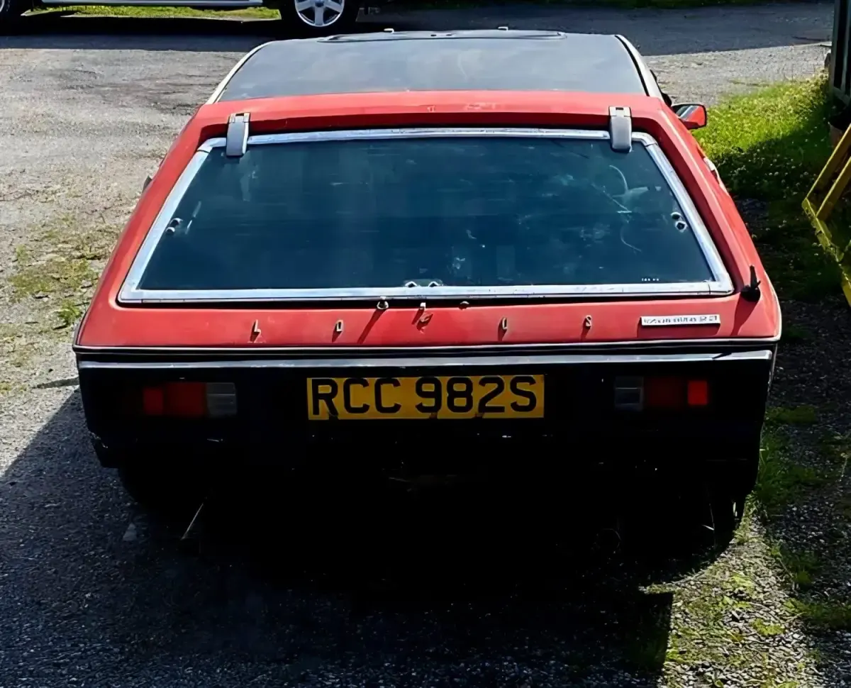 Used Lotus Elite 1977 Red Coupe