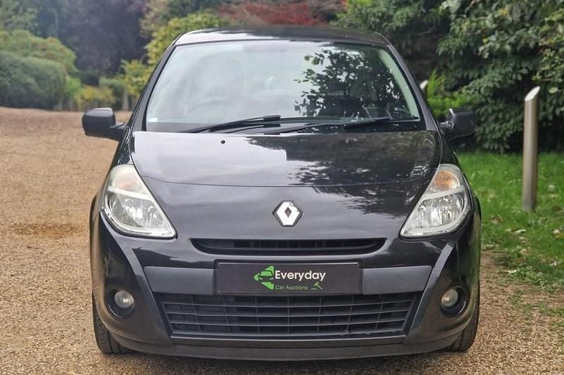 Used 2010 Renault Clio II Extreme Hatchback | £799 (Good price) - Image 1/1