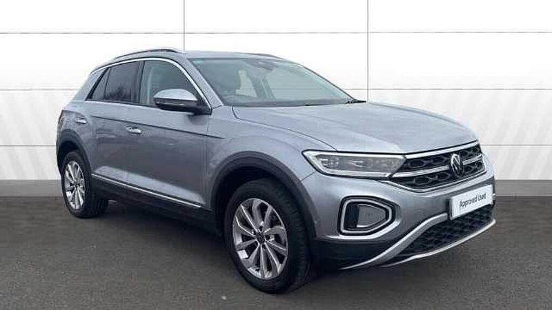 Usado VW T-Roc Style 150 HP (110 kW) 2023 Prateado SUV