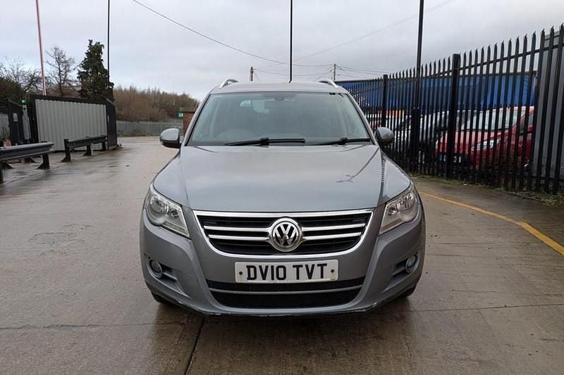 Grey Used 2010 VW Tiguan SE SUV | £2,500 (Good price) - Image 1/1