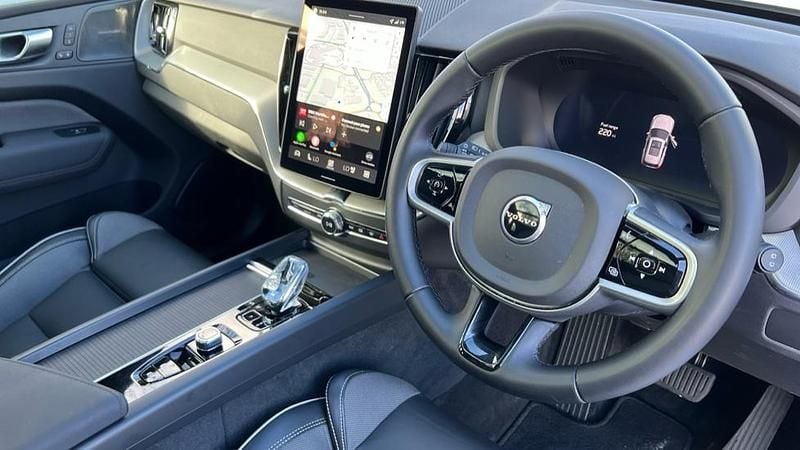 Used Volvo XC60 Plus 250 HP (183 kW) 2025 Metallic  vapour grey SUV