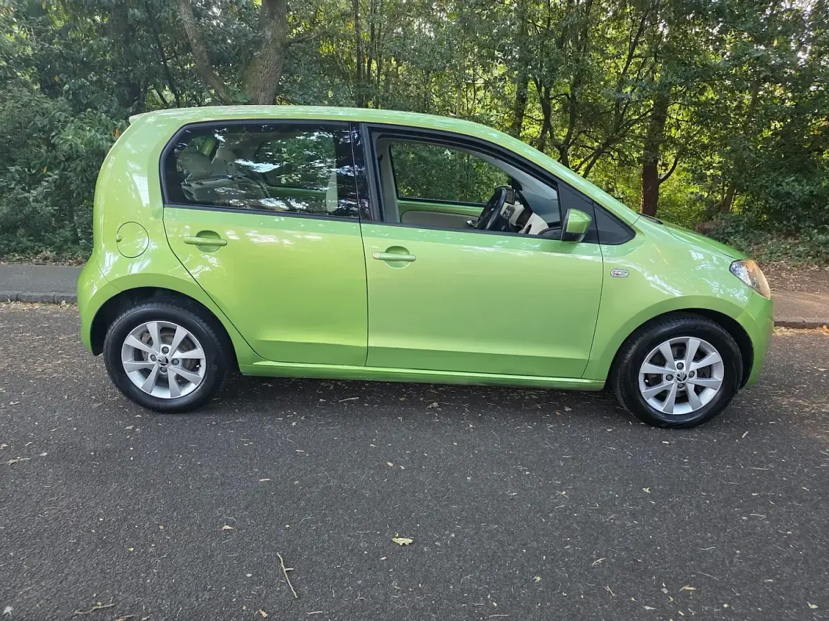 Used Skoda Citigo Elegance 2014 Green Hatchback