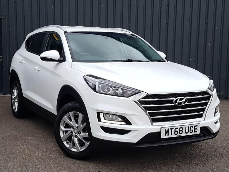 White Used 2018 Hyundai Tucson SE SUV | £11,998 (Fair price) - Image 1/4