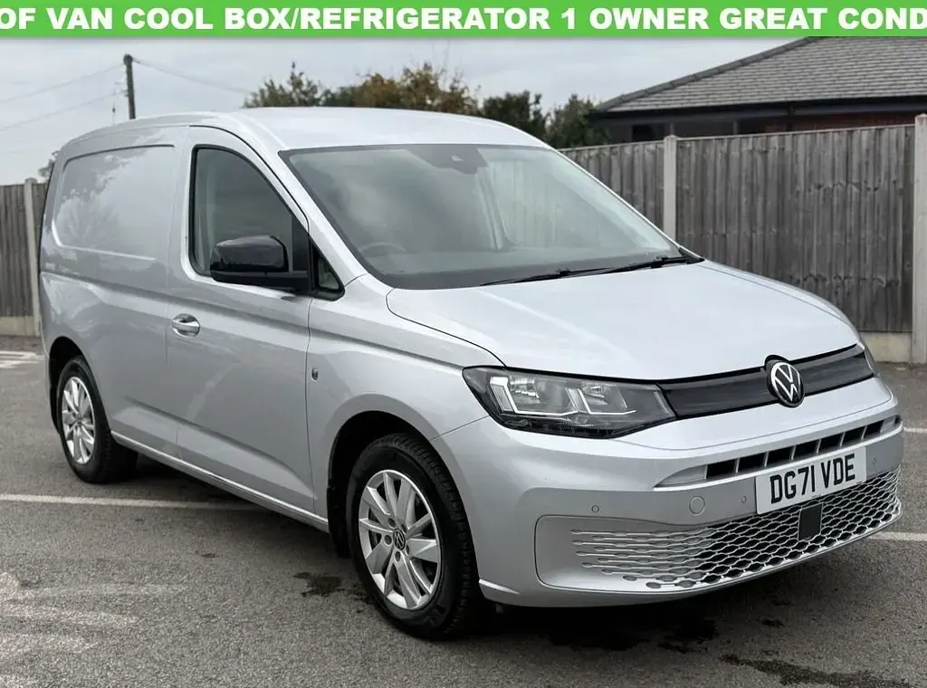 Begagnad VW Caddy Pro 2022 Silver Minibuss