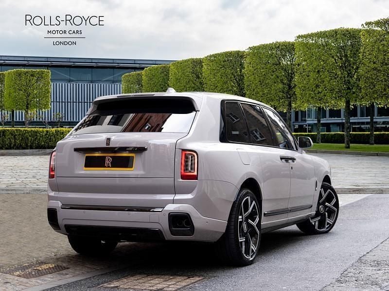 New Rolls Royce Cullinan 2025 Tempest grey SUV