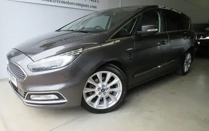 Used Ford S-MAX Vignale 210 HP (154 kW) 2017 MPV