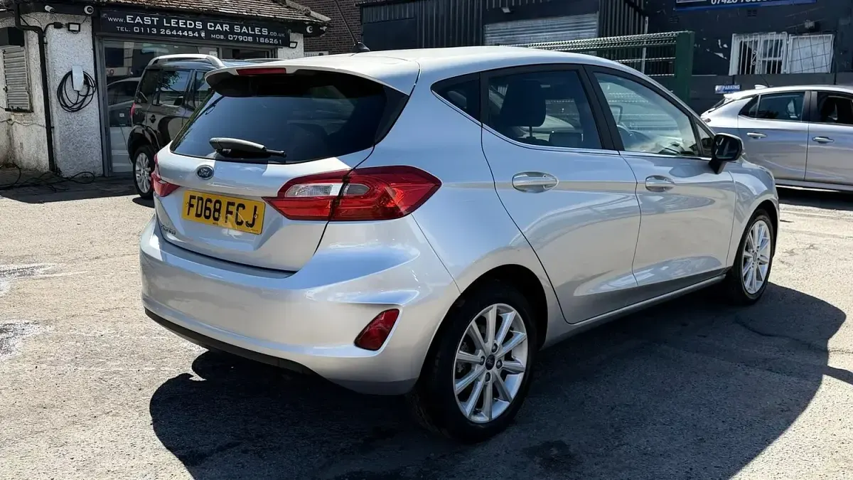 Used Ford Fiesta Titanium 120 HP (88 kW) 2019 Silver Hatchback