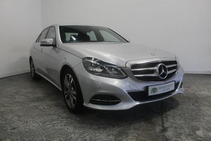Begagnad Mercedes E250 SE 2013 Silver Sedan