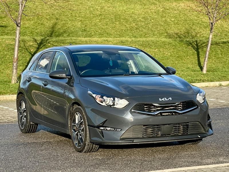Used Kia Ceed 2022 Grey Hatchback