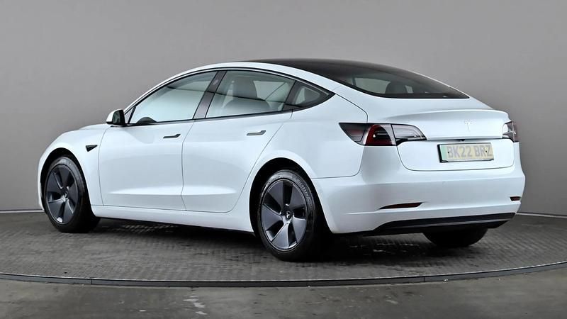 Used Tesla Model 3 Standard Range 180 kW (245 HP) 2022 White Sedan