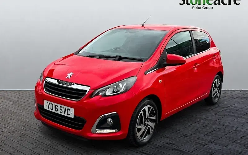 Used Peugeot 108 Allure 82 HP (60 kW) 2016 Red Hatchback