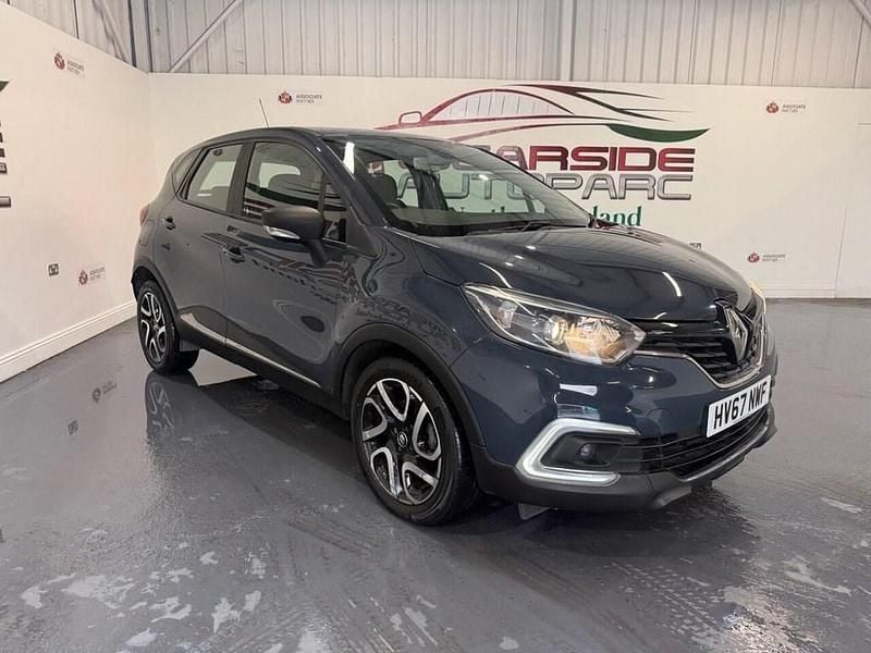 Blue Used 2018 Renault Captur Dynamique SUV | £7,499 (Fair price) - Image 1/4