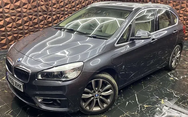 Used BMW 225 Active Tourer Luxury Line 224 HP (164 kW) 2017 MPV