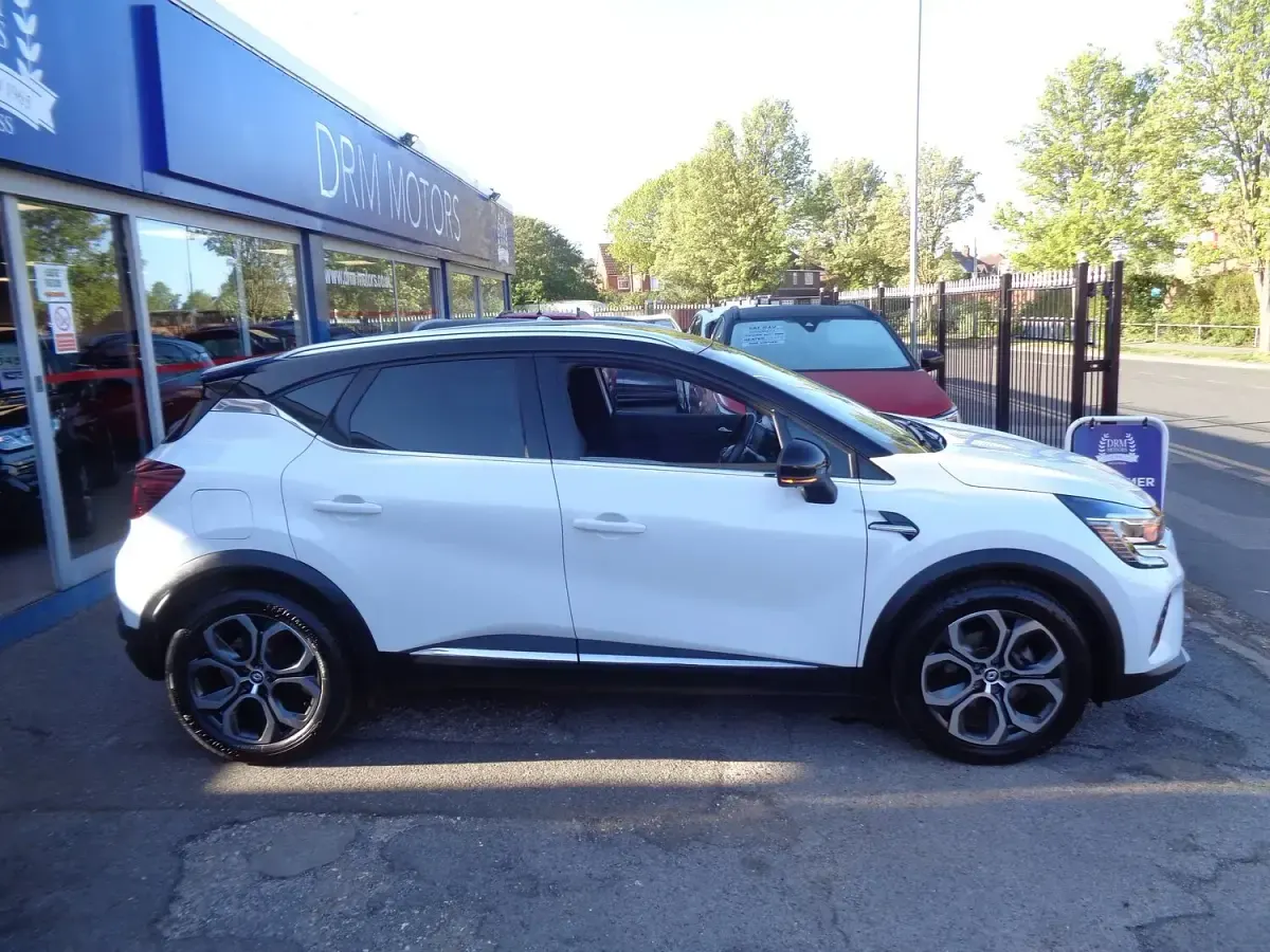 Usado Renault Captur Techno 143 HP (105 kW) 2023 Branco SUV