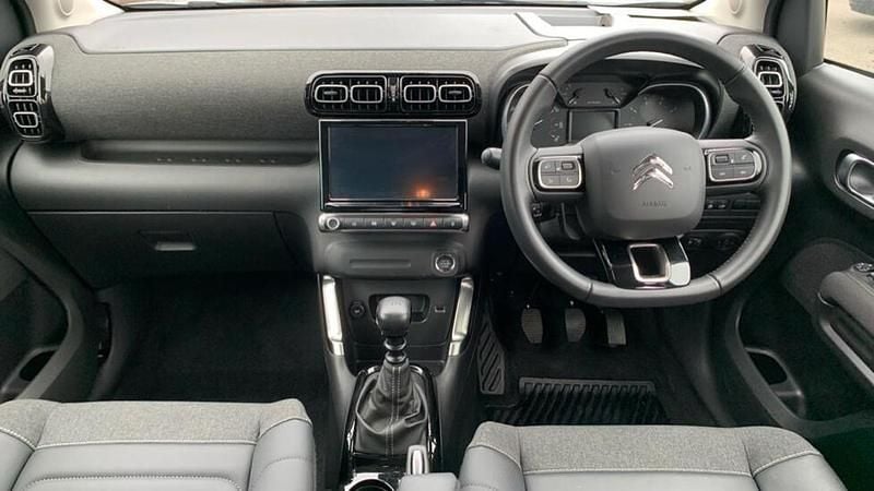 Used Citroën C3 Aircross PureTech 108 HP (79 kW) 2024 Grey SUV