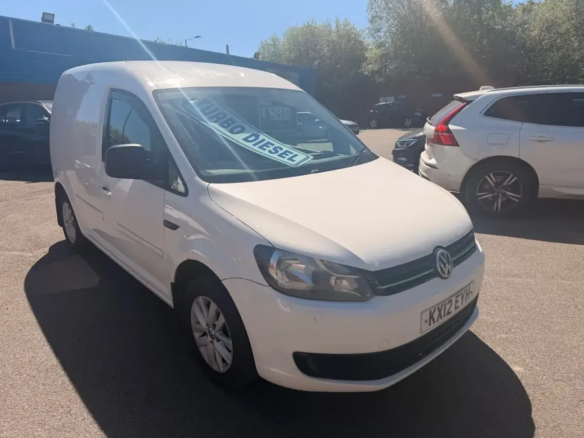 Used VW Caddy 102 HP (75 kW) 2012 White MPV