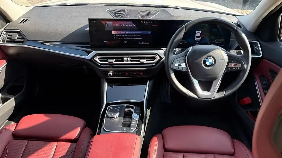 Used BMW 320 Sport Line 187 HP (137 kW) 2023 White Sedan