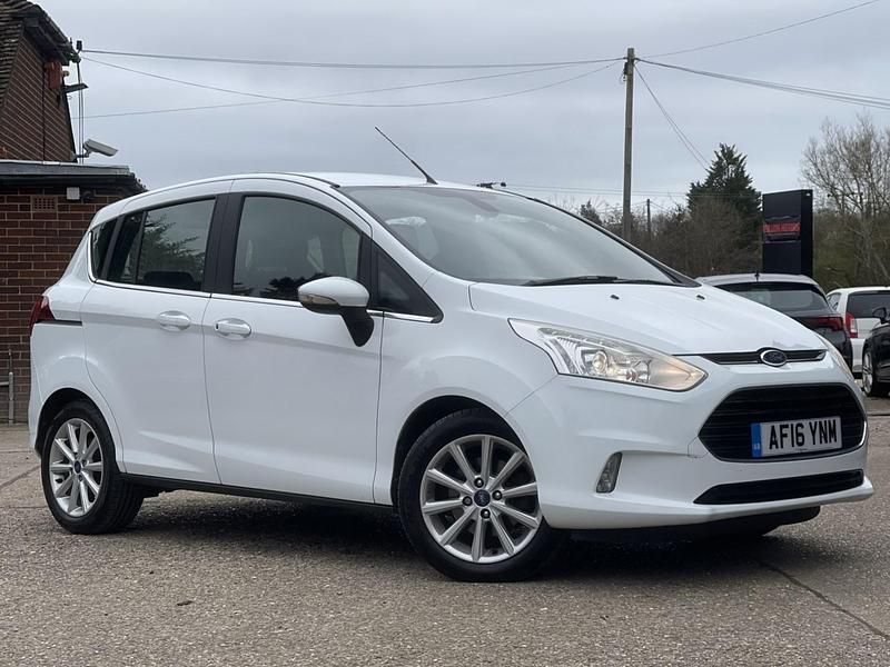 Used Ford B-MAX Titanium 105 HP (77 kW) 2016 White MPV