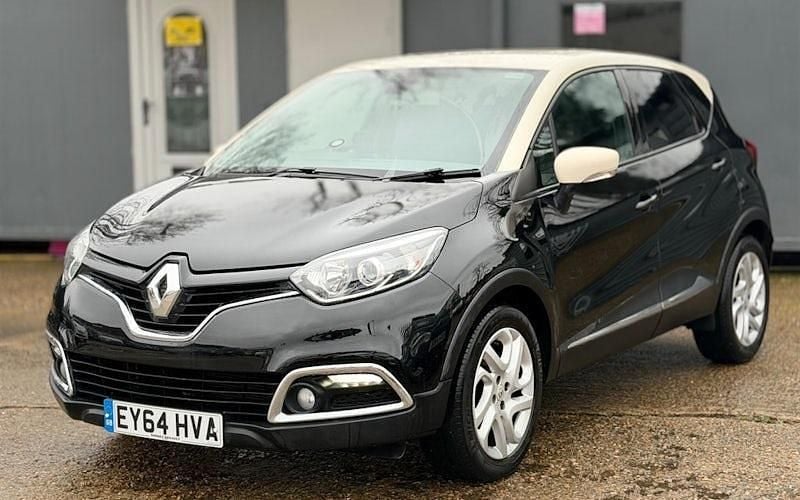 Used Renault Captur Dynamique 90 HP (66 kW) 2014 Black/cream SUV