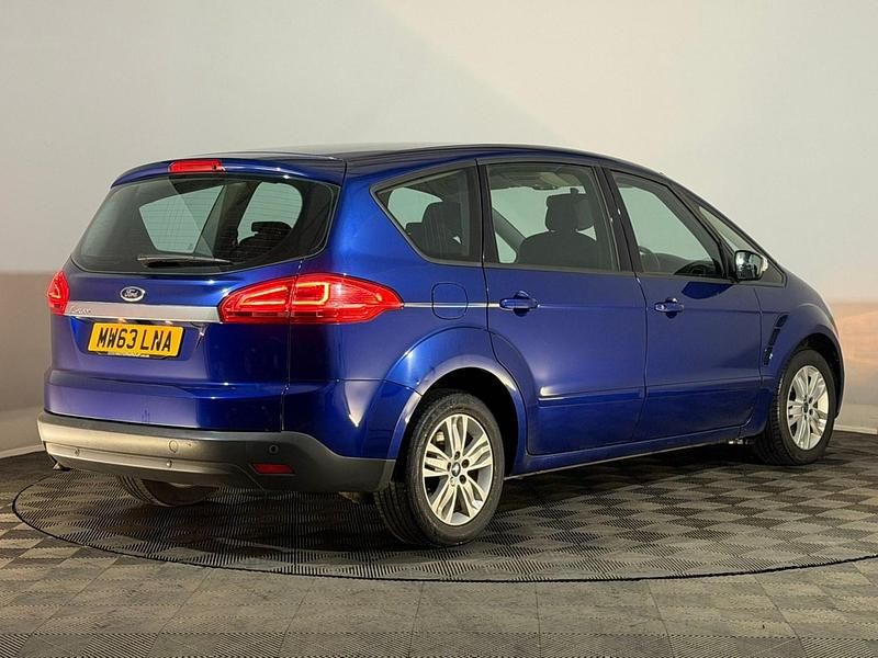 Used Ford S-MAX Zetec 140 HP (102 kW) 2013 Blue MPV