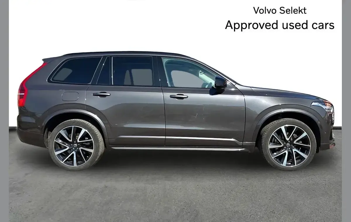 Used Volvo XC90 Plus 247 HP (181 kW) 2023 Grey SUV
