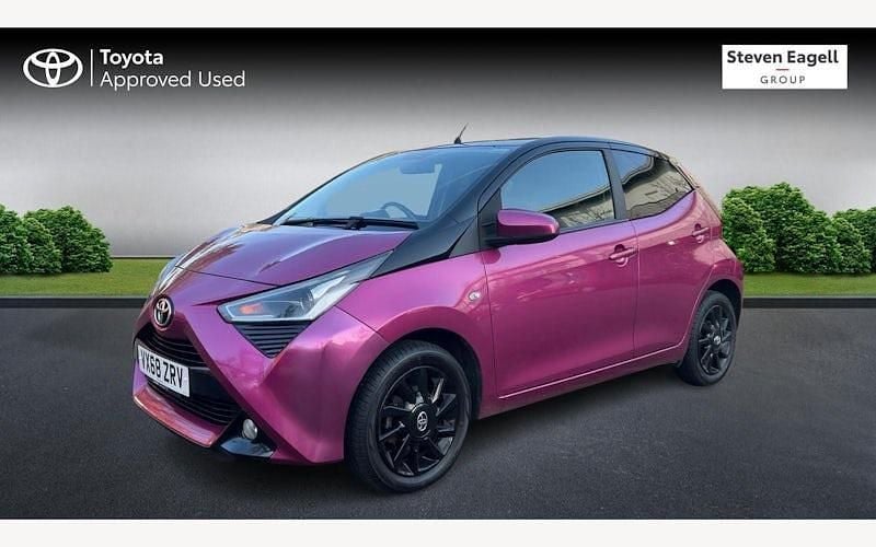 Used Toyota Aygo X-cite 72 HP (52 kW) 2019 Hatchback