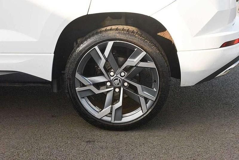 Used Skoda Karoq SportLine 150 HP (110 kW) 2024 Moon white metallic SUV