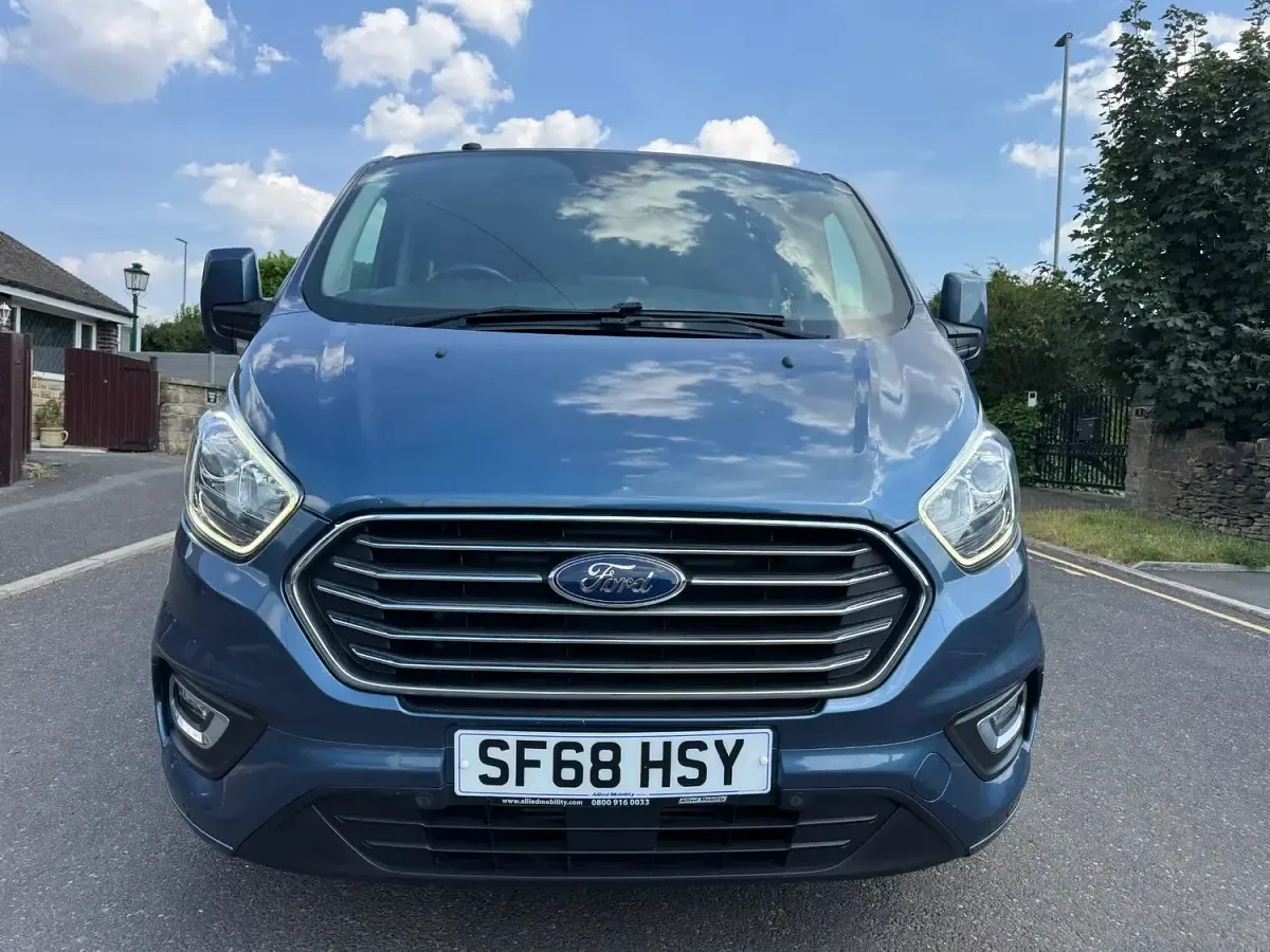 Used Ford Tourneo Titanium 2018 Blue MPV