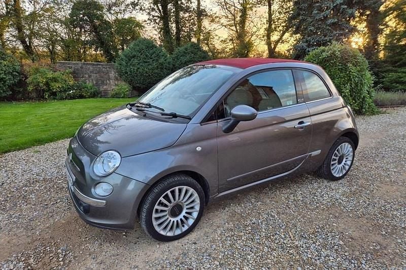 Used 2011 Fiat 500C Lounge Cabriolet | £2,995 (Fair price) - Image 1/1