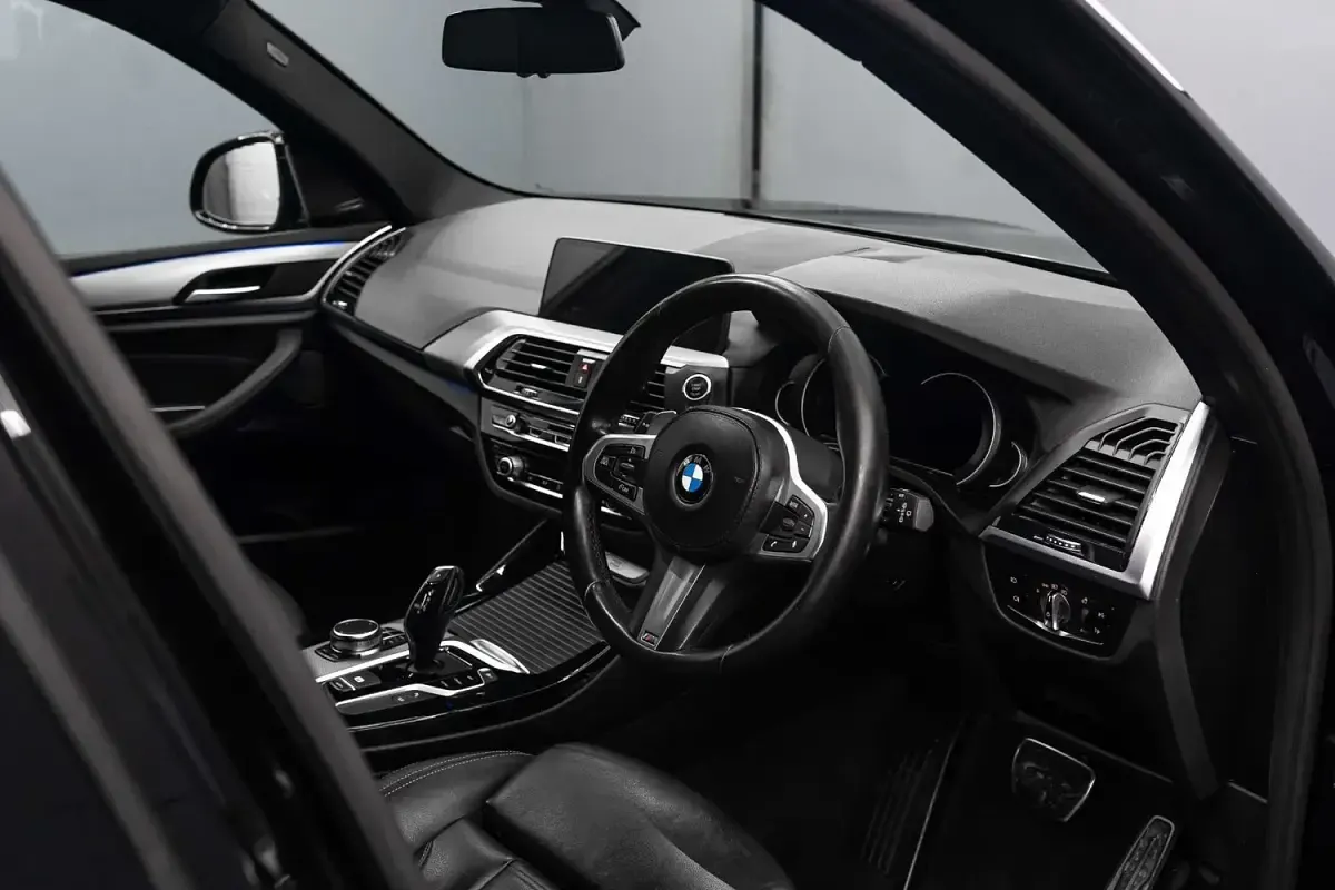 Begagnad BMW X3 M Sport 190 HK (139 kW) 2018 Svart SUV