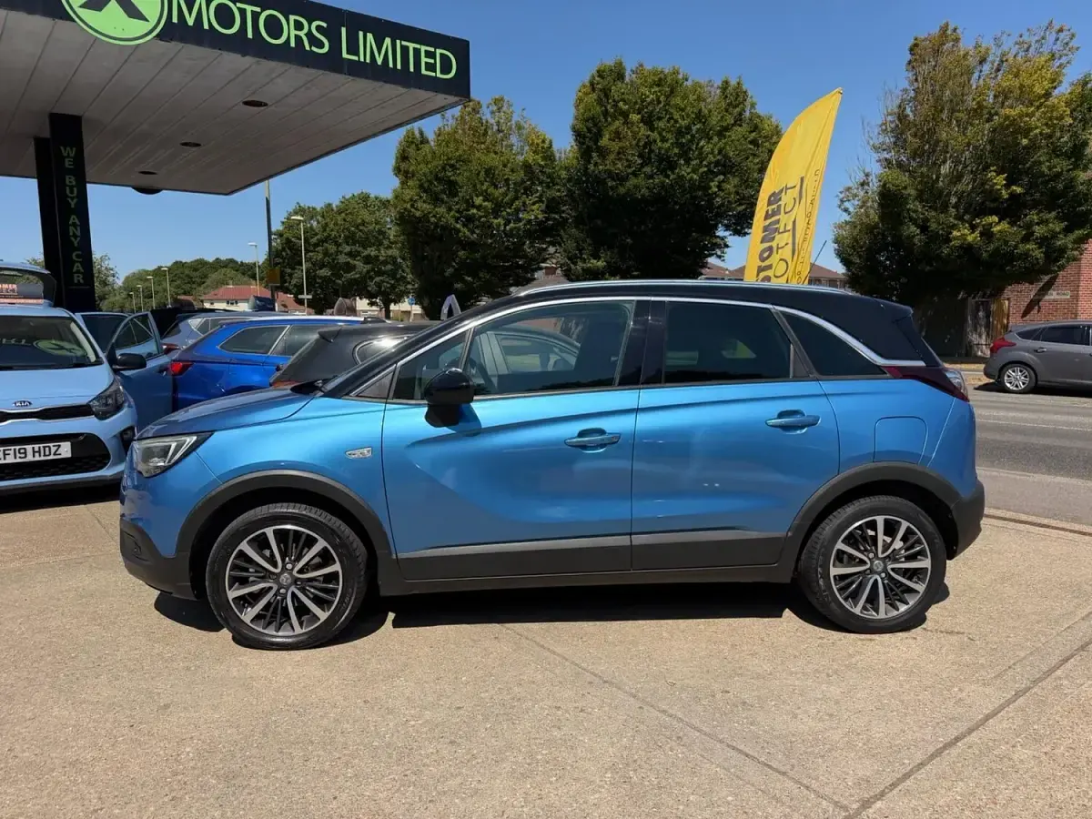 Used Vauxhall Crossland X Ultimate 110 HP (80 kW) 2018 Blue SUV