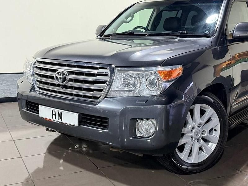 Used Toyota Land Cruiser 268 HP (197 kW) 2014 Grey SUV