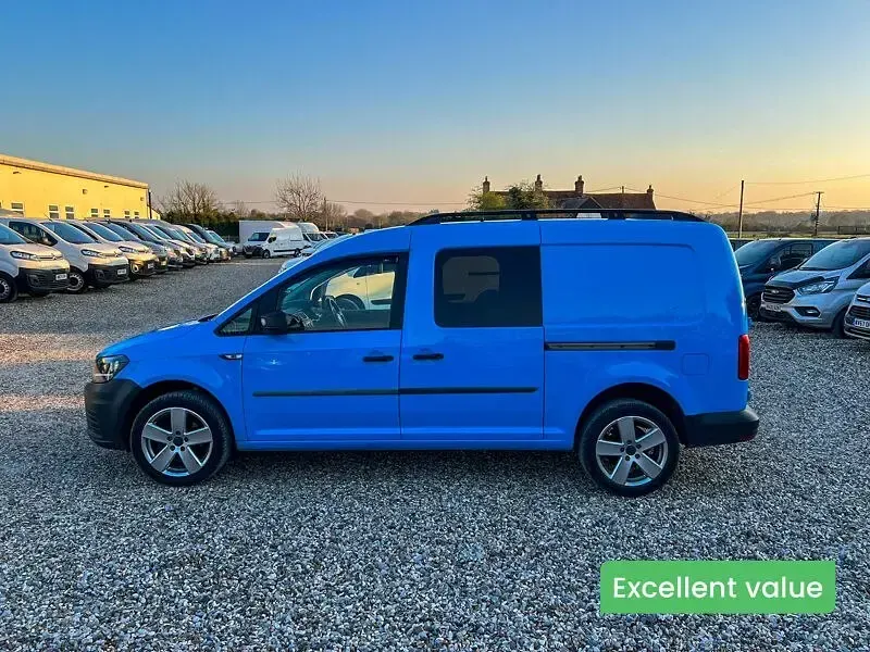 Usado VW Caddy Startline 2017 Azul Monovolume