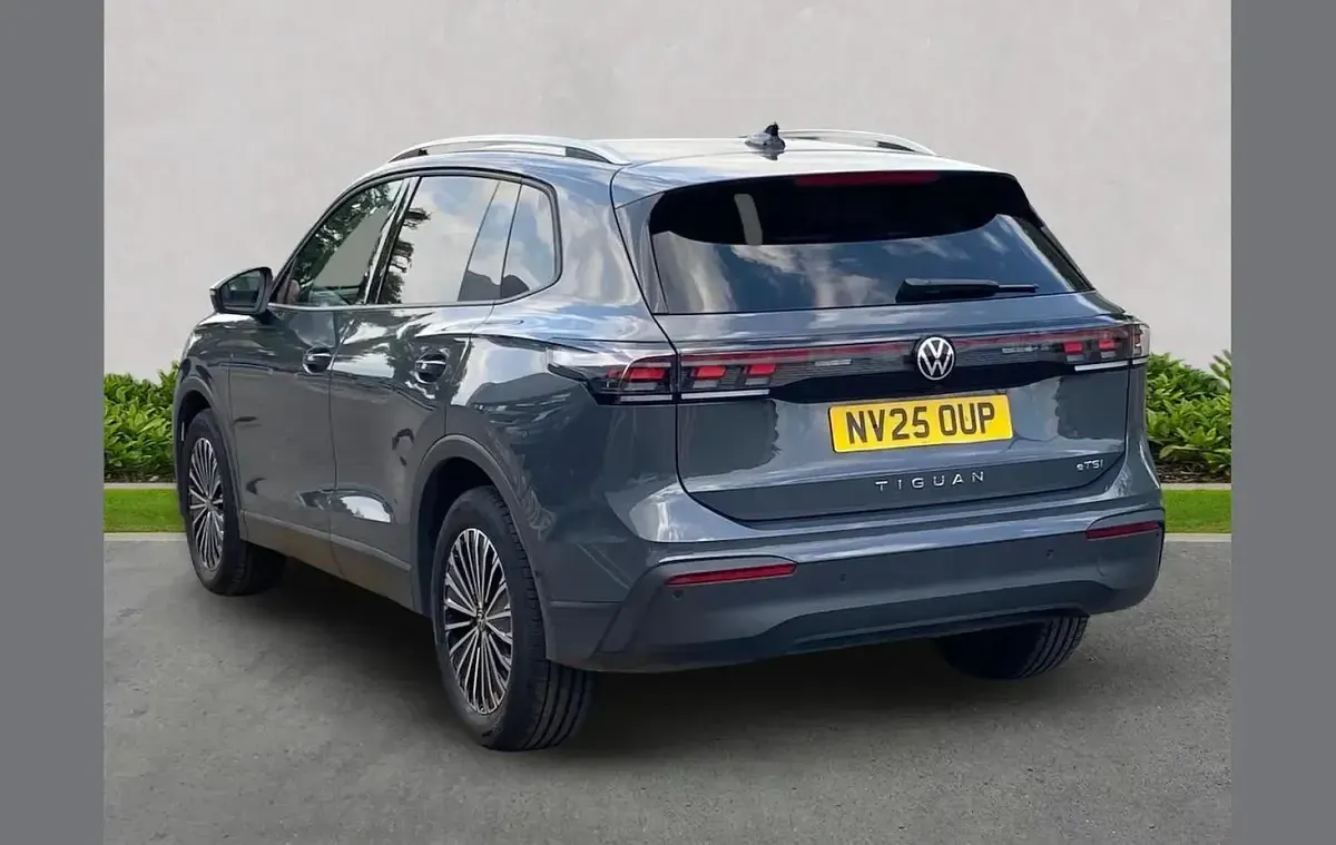 Used VW Tiguan Match 150 HP (110 kW) 2025 Grey SUV