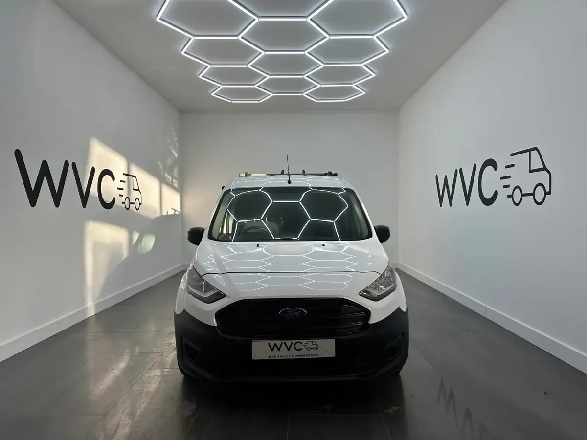Used Ford Transit Connect 100 HP (73 kW) 2020 White MPV