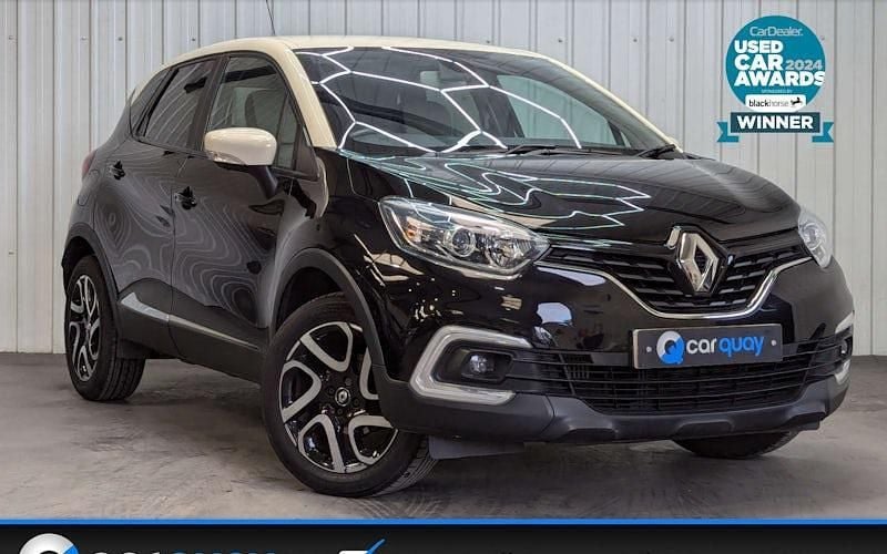 Black and cream Used 2018 Renault Captur Iconic SUV | £8,495 (Fair price) - Image 1/4