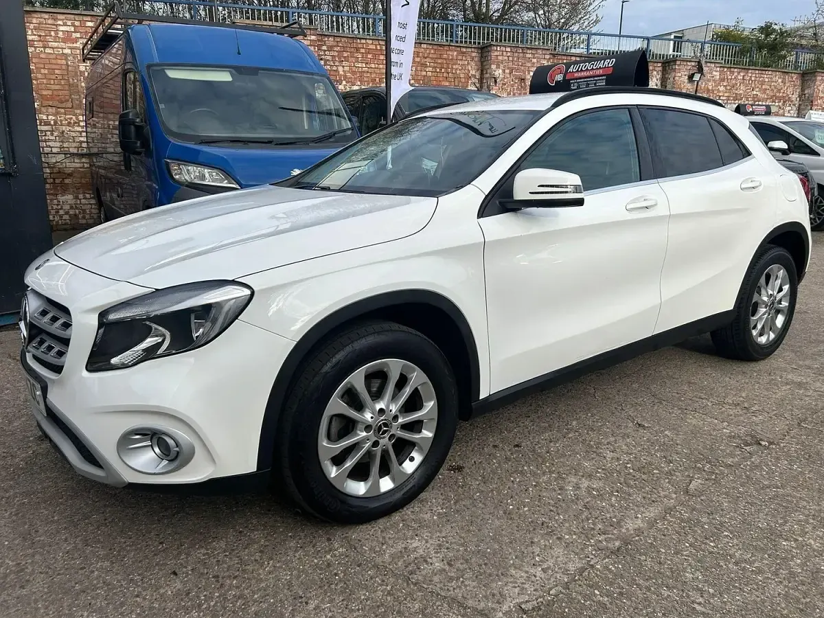 Used Mercedes GLA200 SE 2018 White SUV