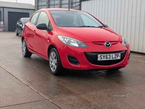 Used Mazda 2 2013 Red Hatchback