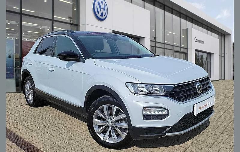 Silver Used 2018 VW T-Roc Design SUV | £13,549 (Fair price) - Image 1/4