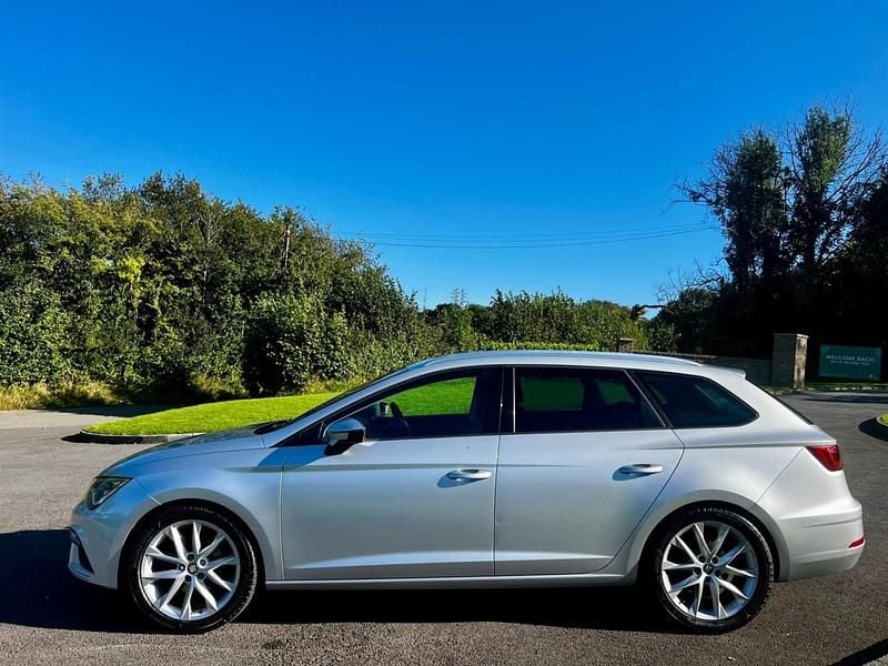 Used Seat Leon FR 147 HP (108 kW) 2017 Silver Estate