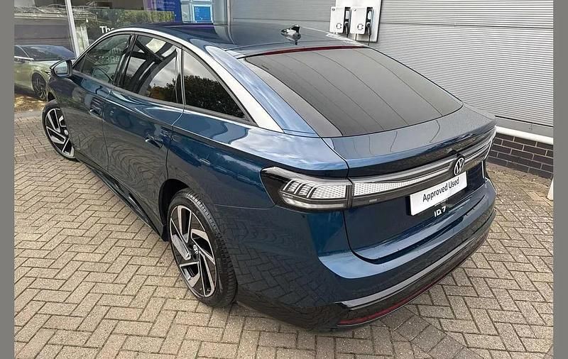 Used VW ID.7 Pro 206 kW (281 HP) 2025 Blue Hatchback