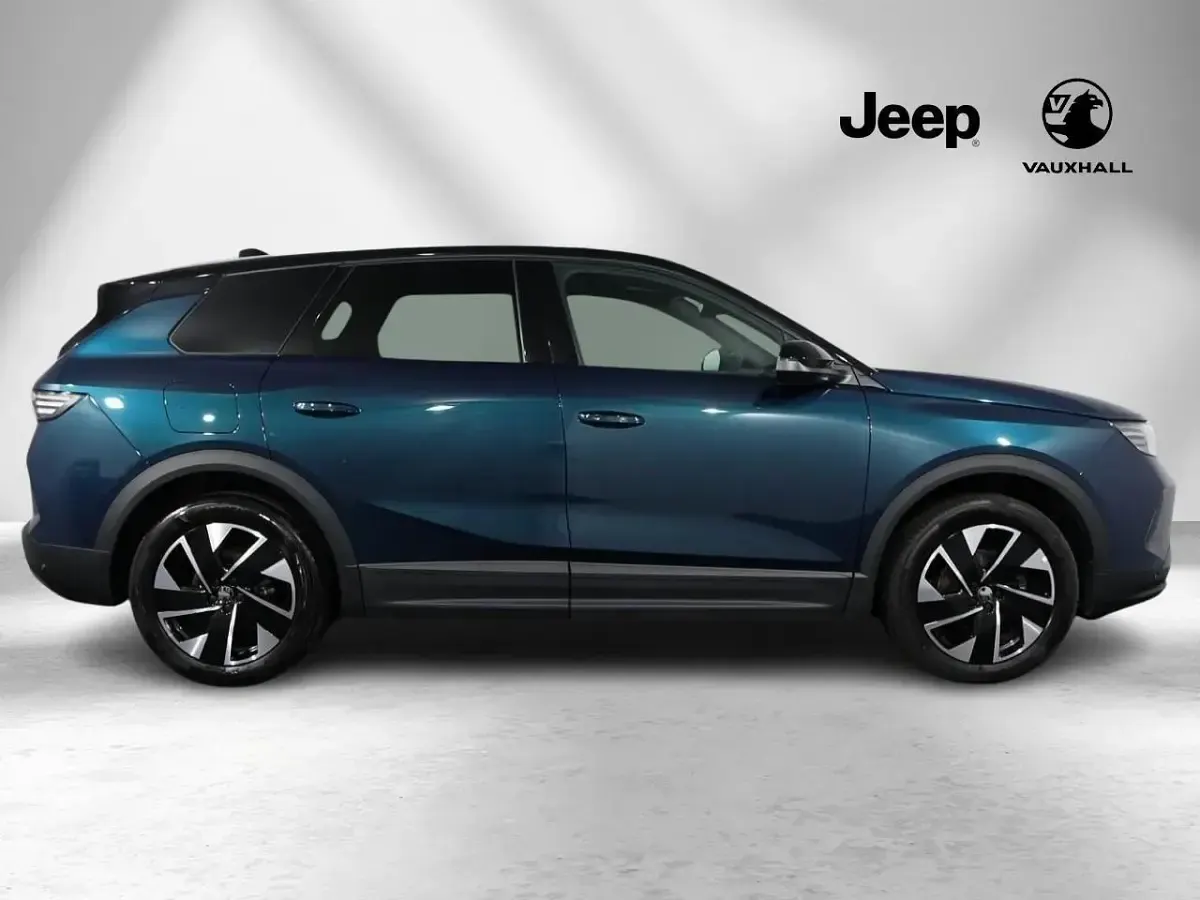 Used Vauxhall Grandland X GSe 134 HP (98 kW) 2025 Blue SUV